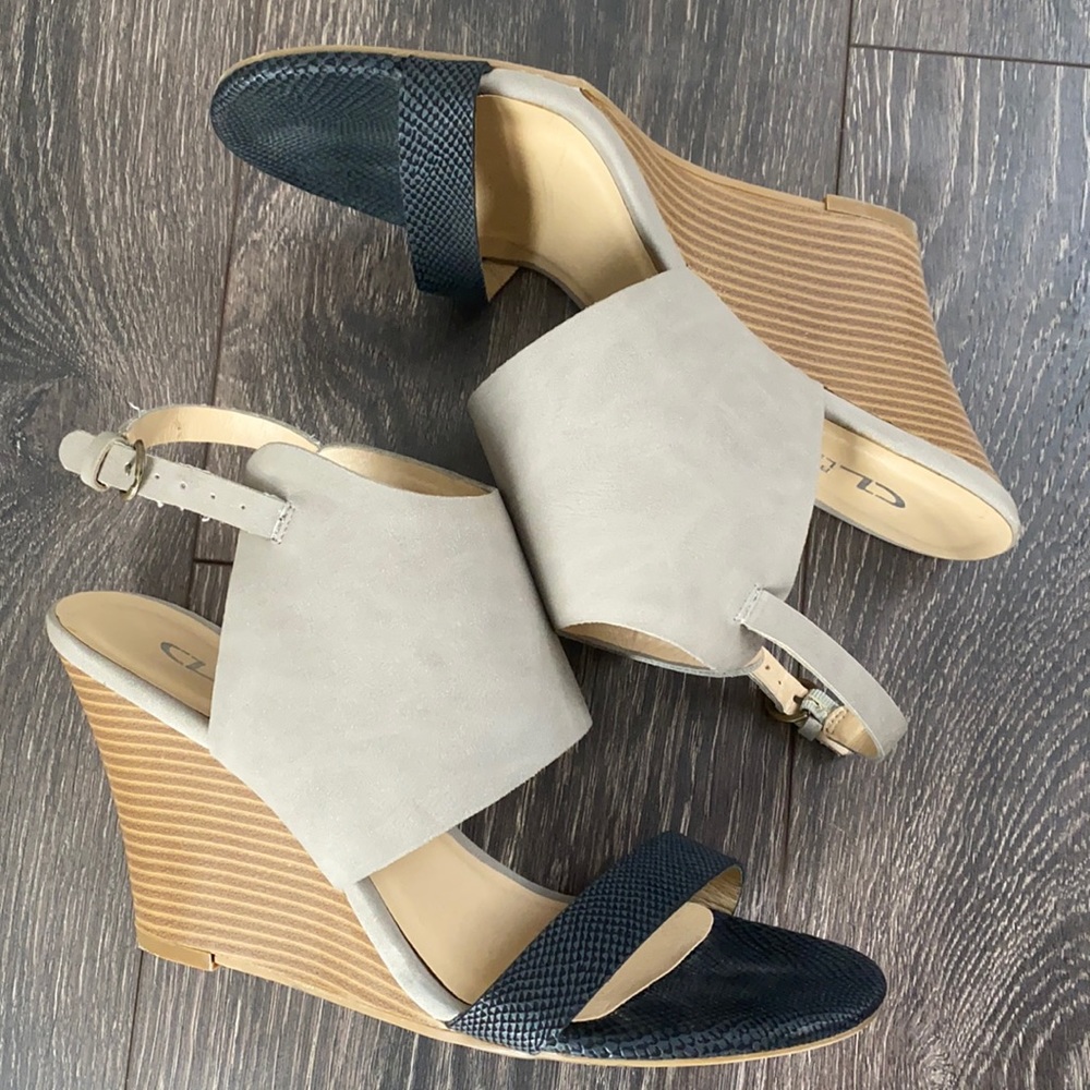 CL by Laundry wedges
